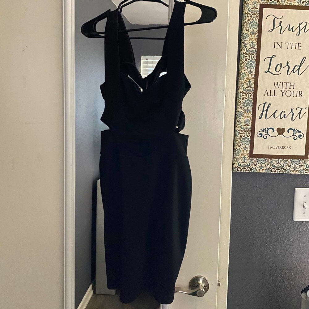 Dress - Picture 2 of 2